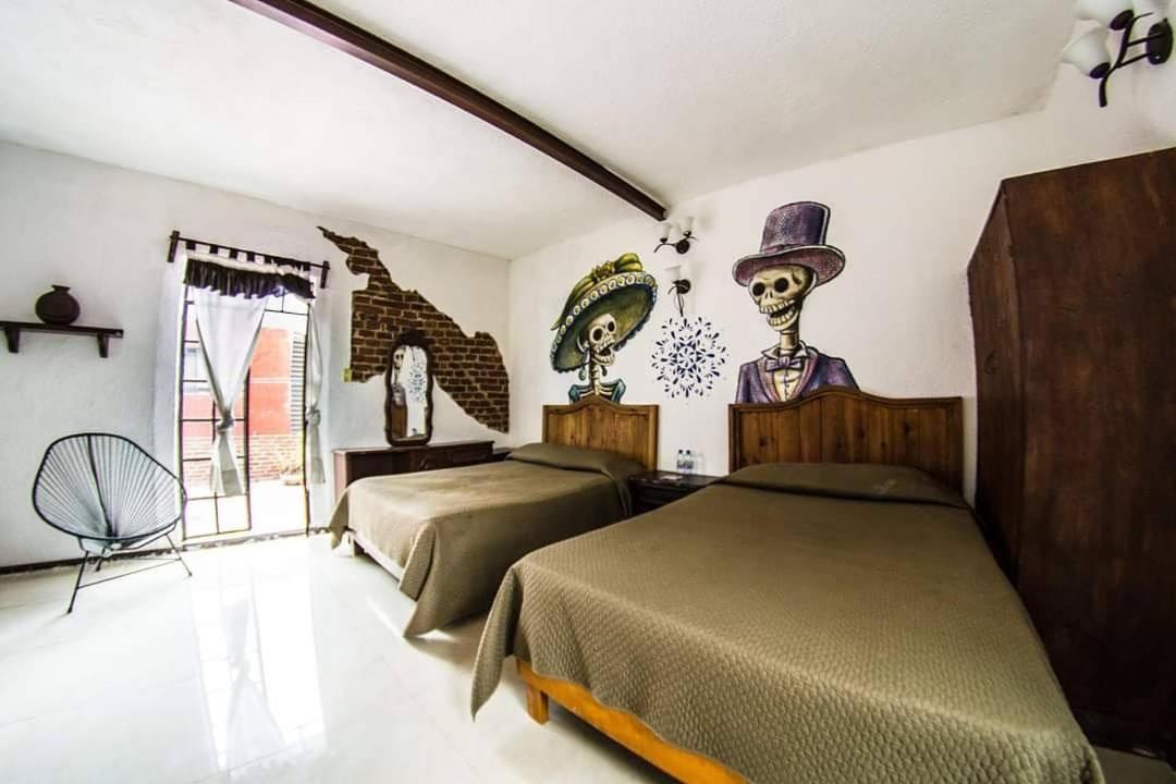 Gente De Mas Hostel 普埃布拉 外观 照片