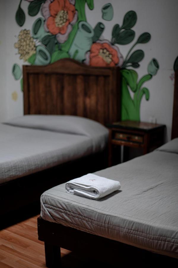 Gente De Mas Hostel 普埃布拉 外观 照片